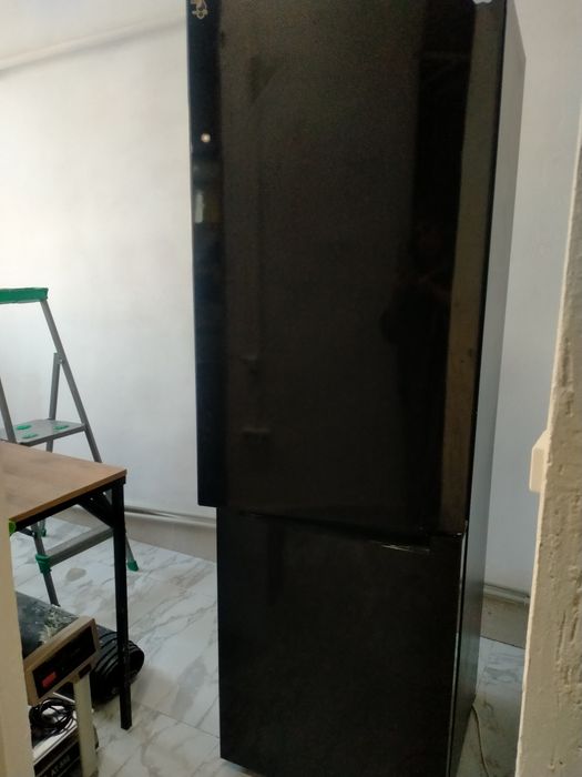 Продам холодильник Индезит