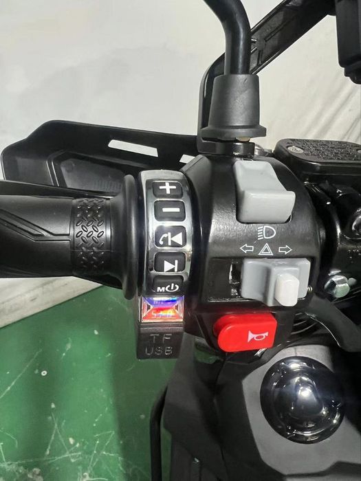 Новый скутер в коробке 150 кубов Скидка до 25 12 25  Муддатли тулов бо