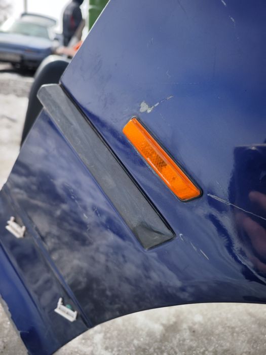 Крыло правое бмв е36