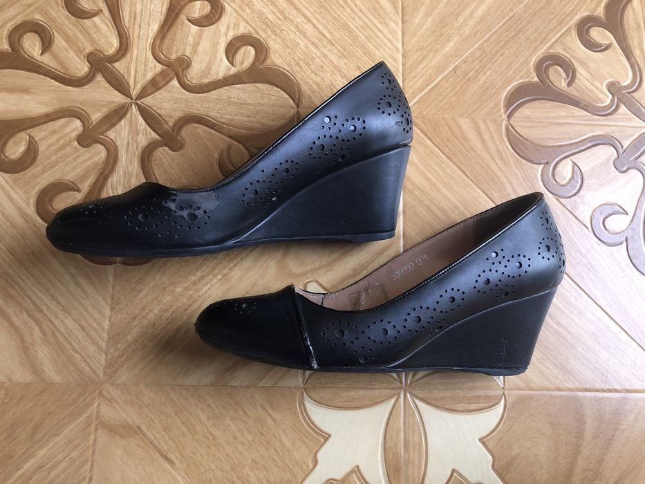 Обувь БУ. 37 размер. Турция.