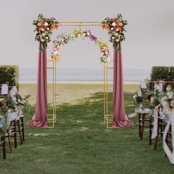 Златна сватбена арка чисто нова