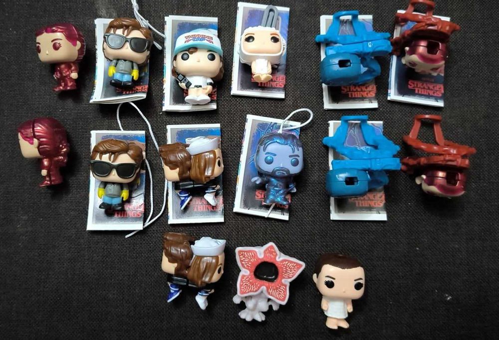 Stranger Things Kinder Joy фигурки