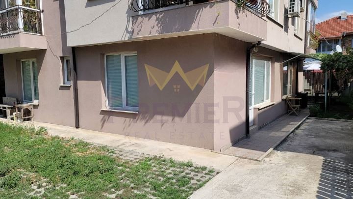 Продава се Двустаен апартамент в Бургас, Меден рудник - зона Б - 47 кв.м за 1107 €/кв.м - Снимка #1