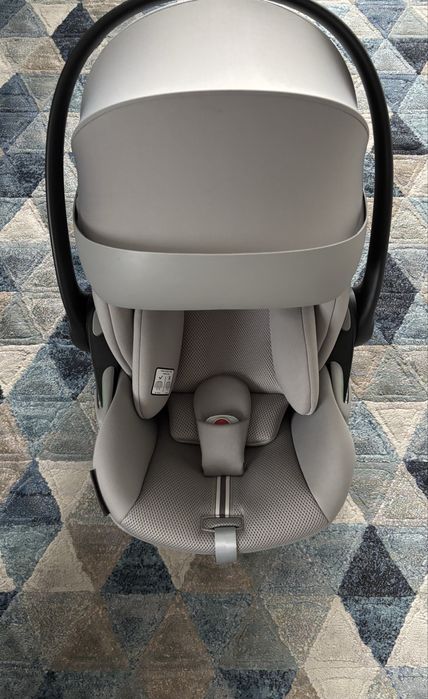 Scoica Premium Cybex: Cloud i-Size + Reductor + Garantie