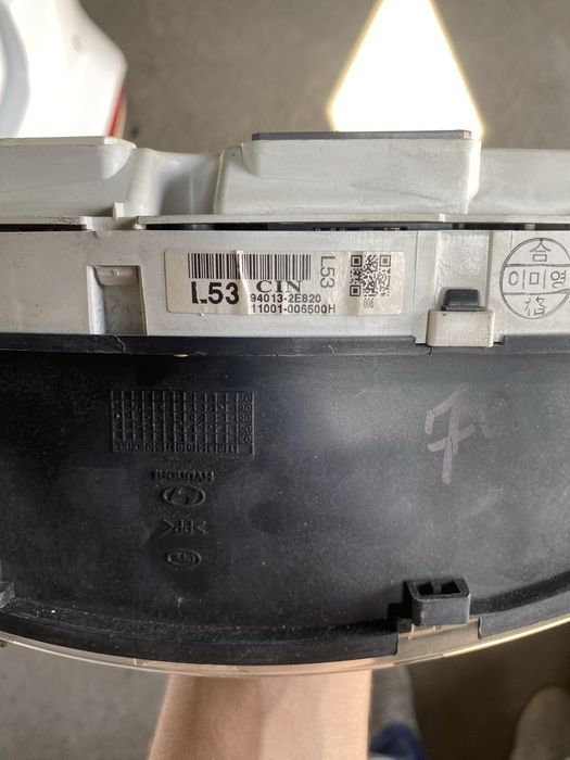 Продам щиток приборов хундай туксон