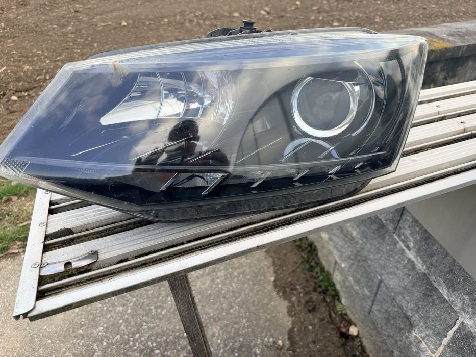 Ляв фар за Skoda Fabia 3