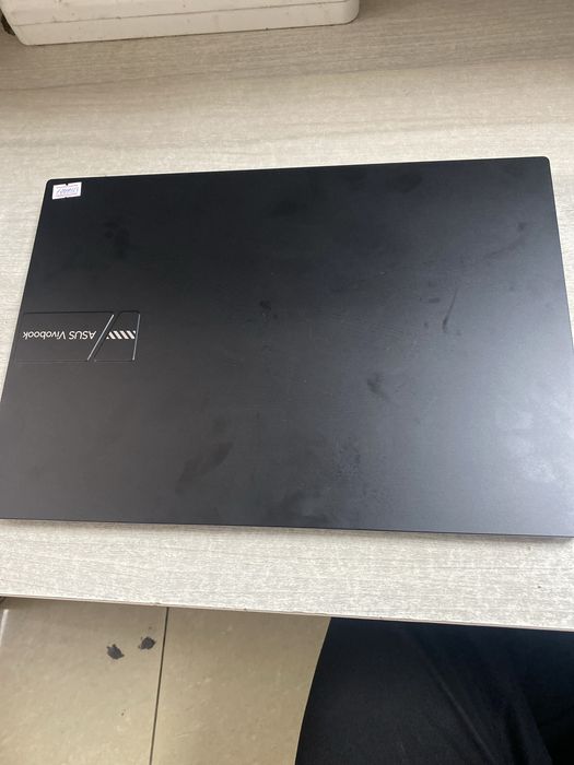 Asus vivobook в хорошем состояний