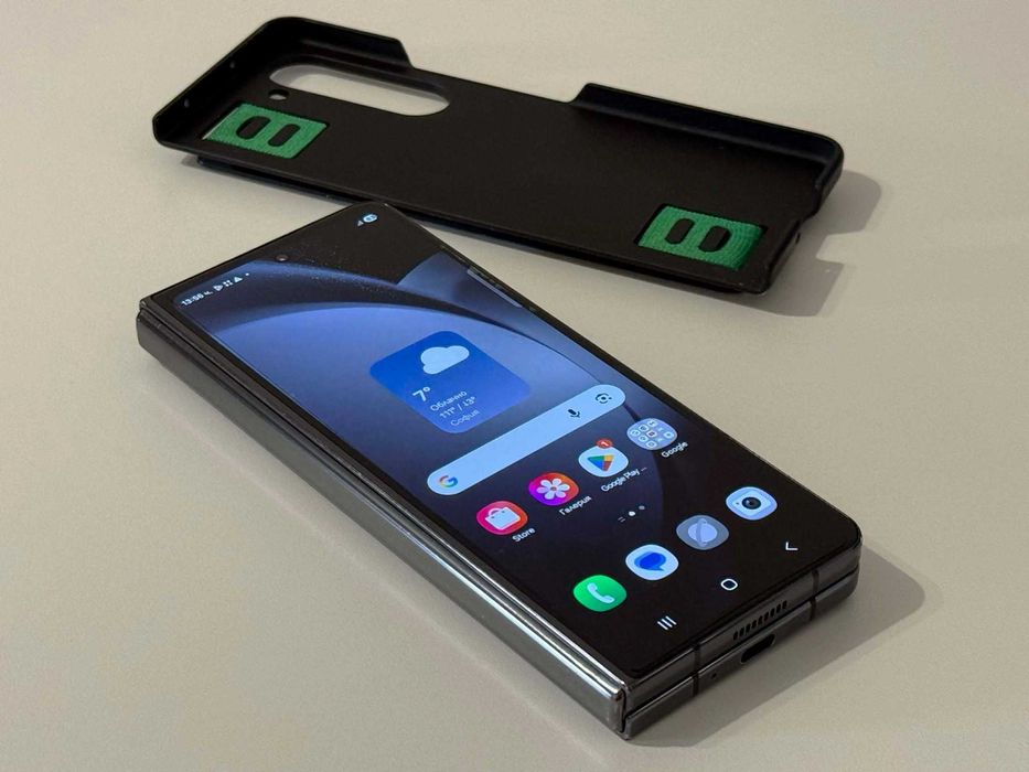 Бартер! Samsung Galaxy Z Fold 5 512/12GB Phantom Black (Черен)