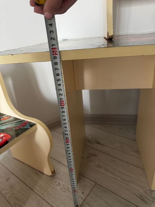 Детский столик со стульями