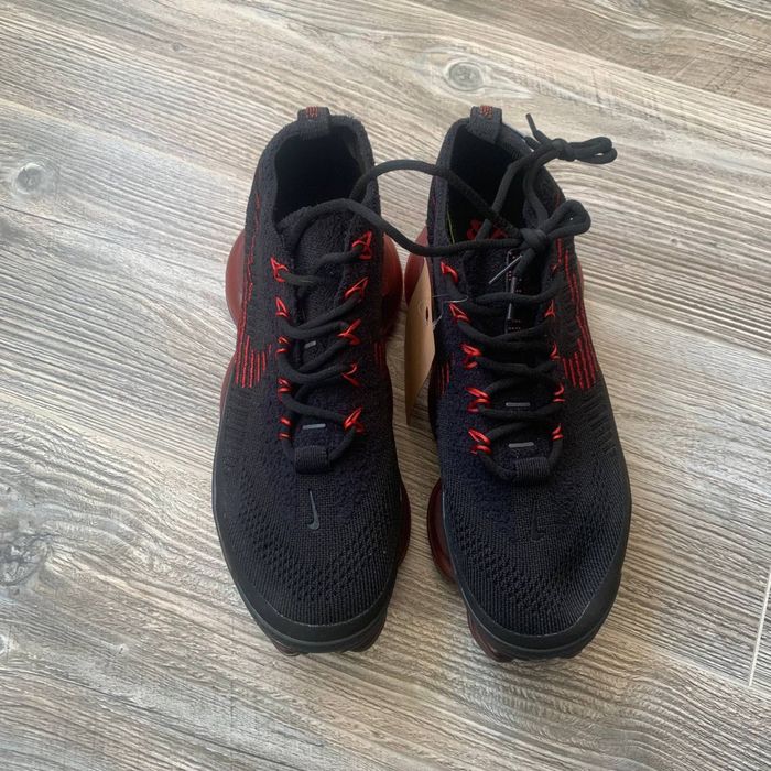 Nike Scorpion - черно/червен - 31,43,44