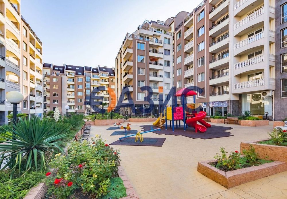 Офис 83 м2 в комплекс "Перла" на 1 етаж, България, Бургас, 164 500