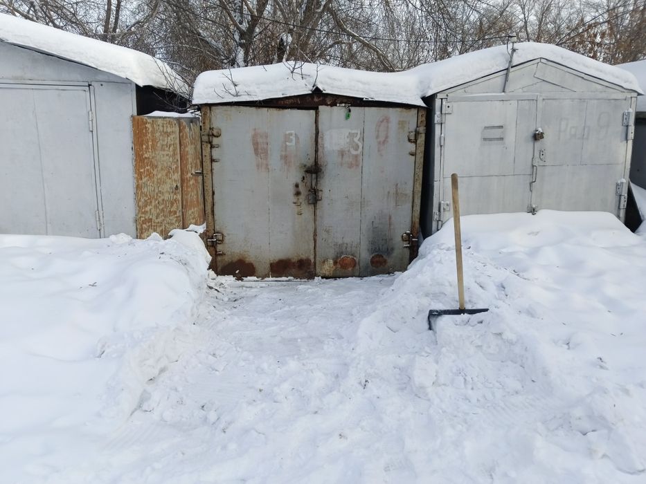 Гараж во 2 обществе, недалеко от проходной нелегализован