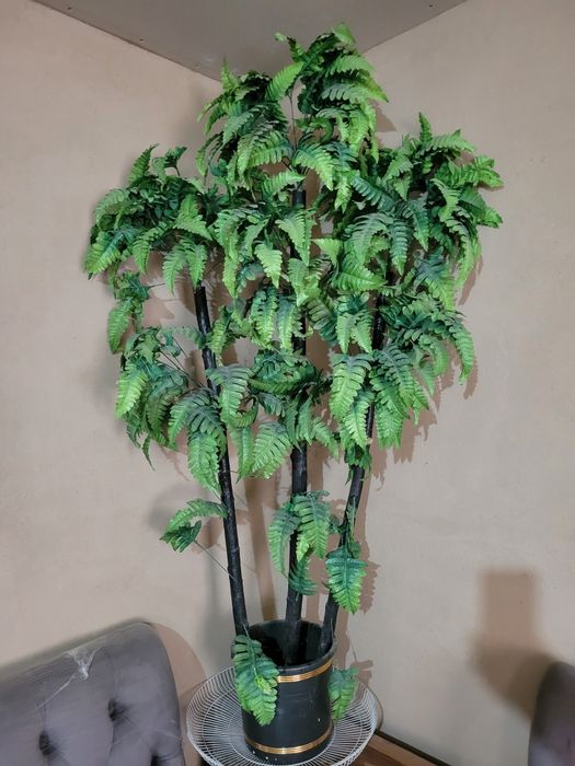 Гул искуствинни пласмасса