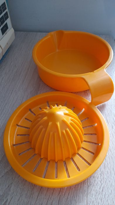 Ручная соковыжималка