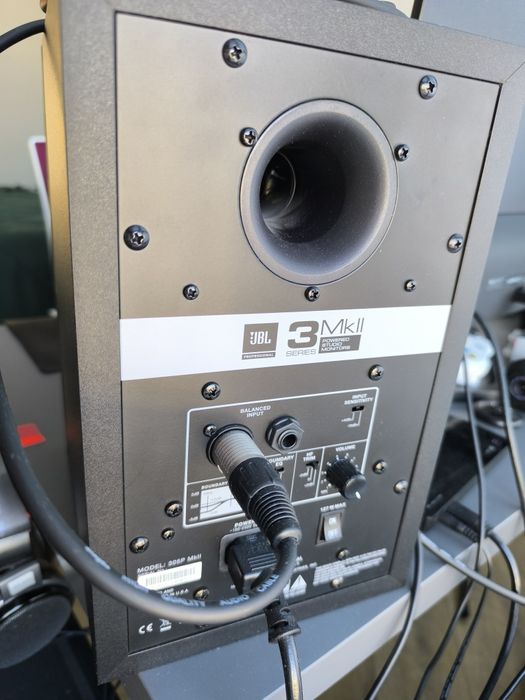 Колонки, студийные мониторы jbl 305p mkii