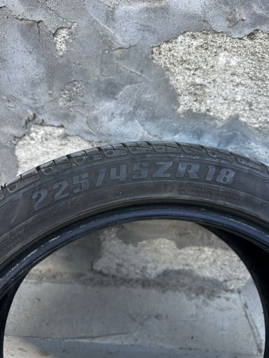 Шина 225 45 R18 хорошем состояние