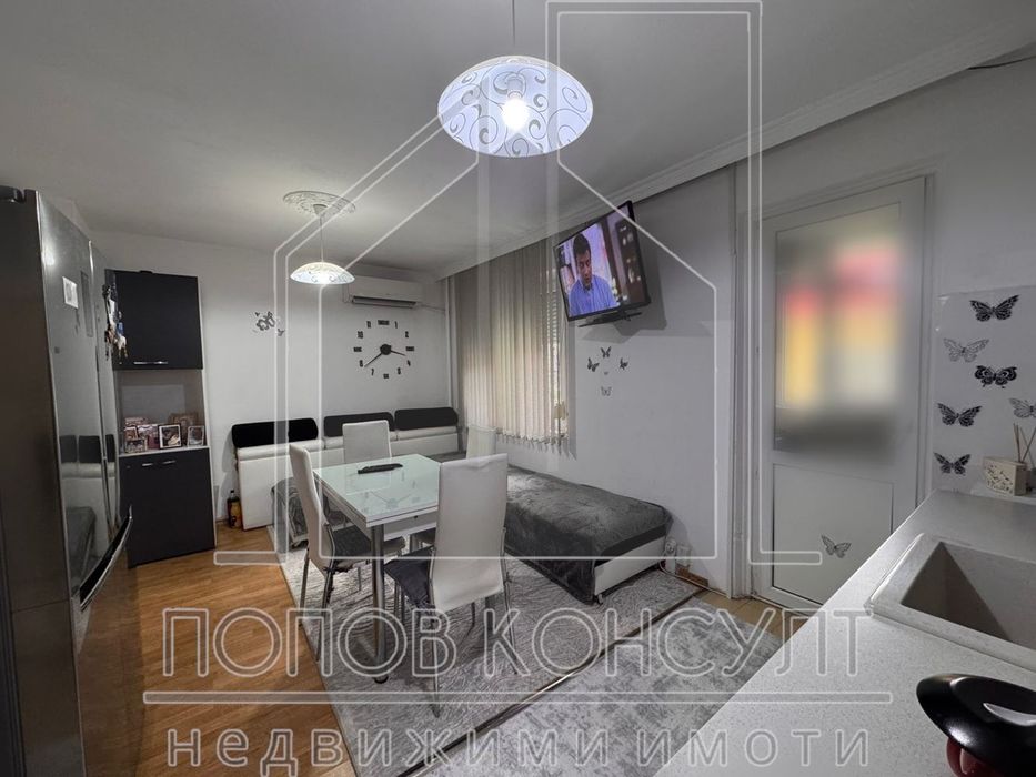 Продава се Четиристаен апартамент в Пловдив, Христо Смирненски - 93 кв.м за 905 €/кв.м - Снимка #1
