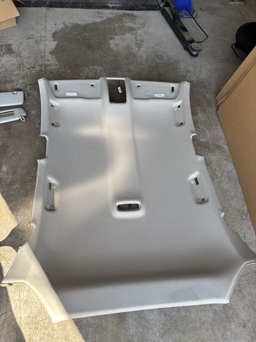 таван за audi q3