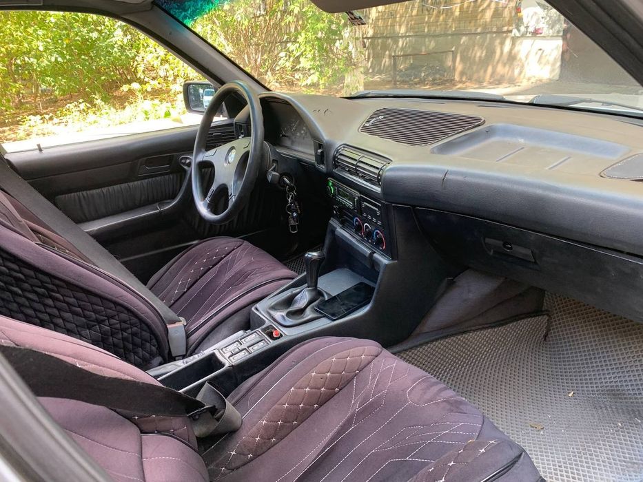 Продам BMW Е34 525