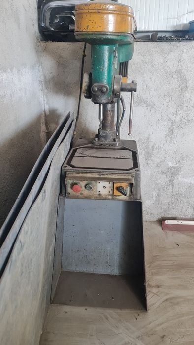 Vand masina găurit g 13