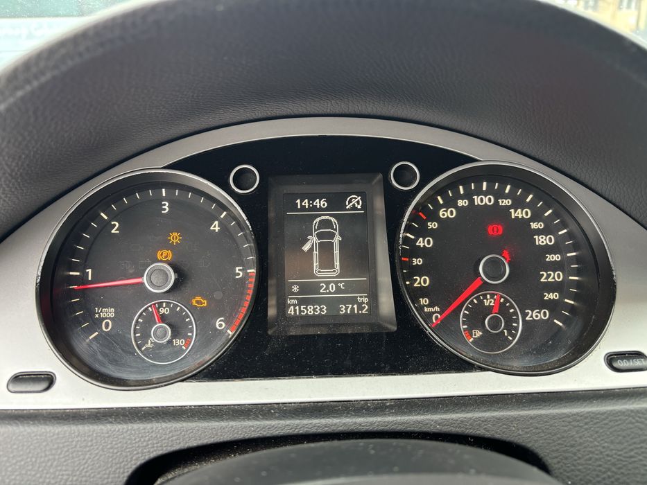 VW Passat 2010 2.0 TDI