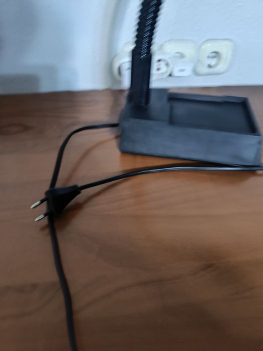 Настольная лампа