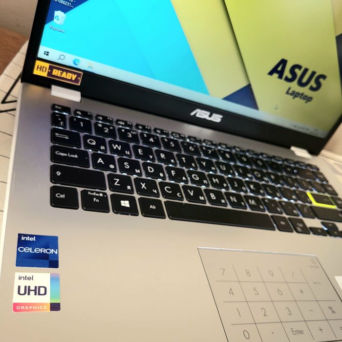 Ультра быстрый ноутбук Asus SSD