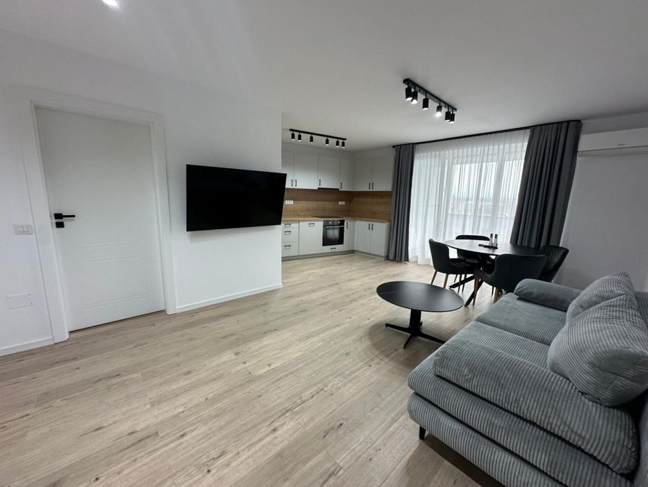 Apartament cu 3 camere , 2 bai , terasa , view , Elite