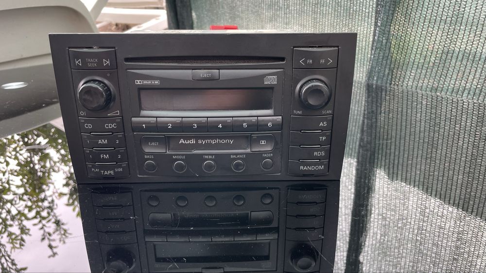 Оригинално радио от Audi a3 8l фейслифт