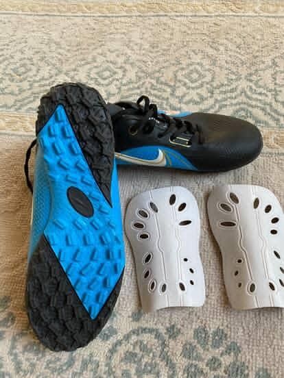 Бутсы салтылады (сороконожки)