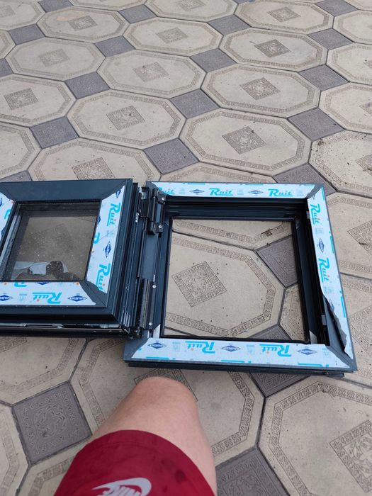 Окно для бани 400х400