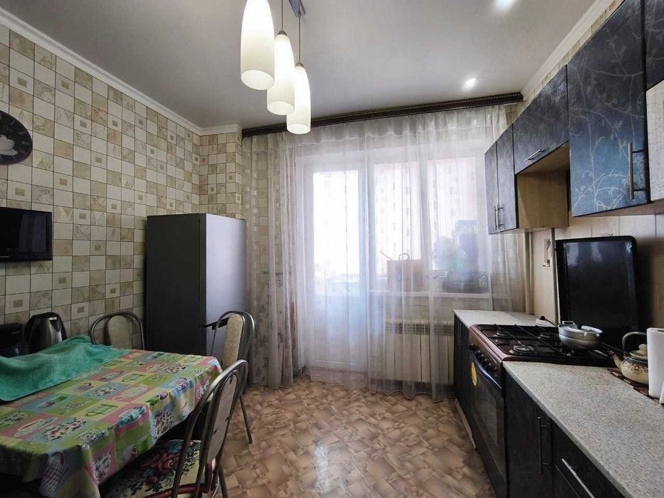 Продам 2 комн кв .р-н Алтын Орда.