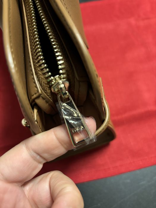 Vand geanta dama Furla