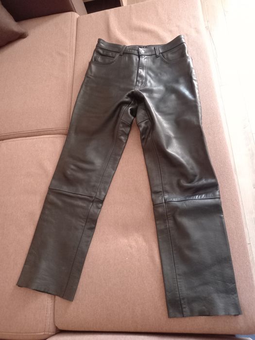 Продавам кожен  панталон