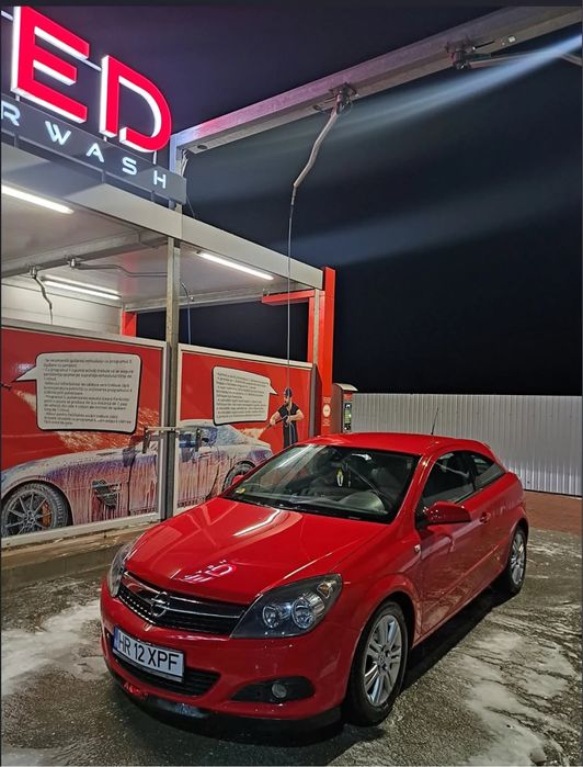 Opel astra h gtc