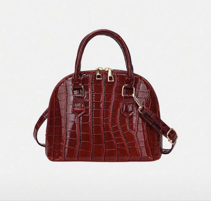 Дамска чанта цвят бордо бургунди червена къса и дълга дръжка