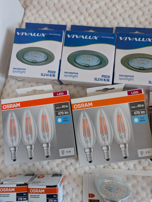 Разнообразни LED крушки и фасунги