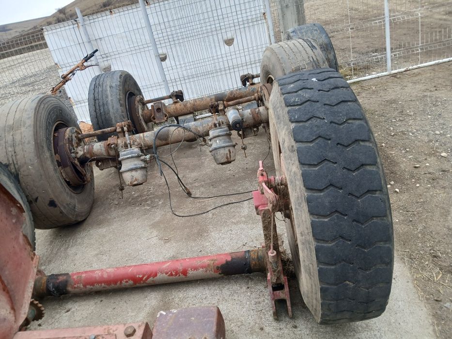 Punti remorci de dimensiuni mari