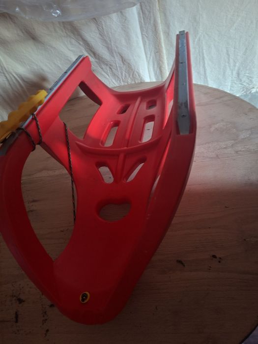 Sanie SEA LION, roșie