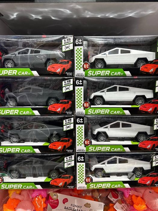 Радиоуправляемая машина RC Cybertruck 1:18