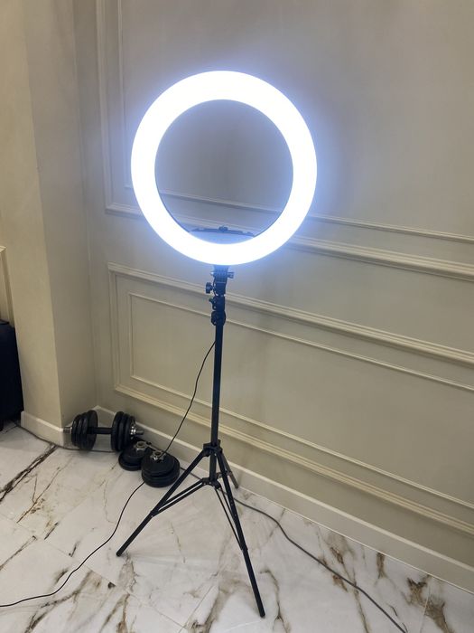 Кольцевая лампа
