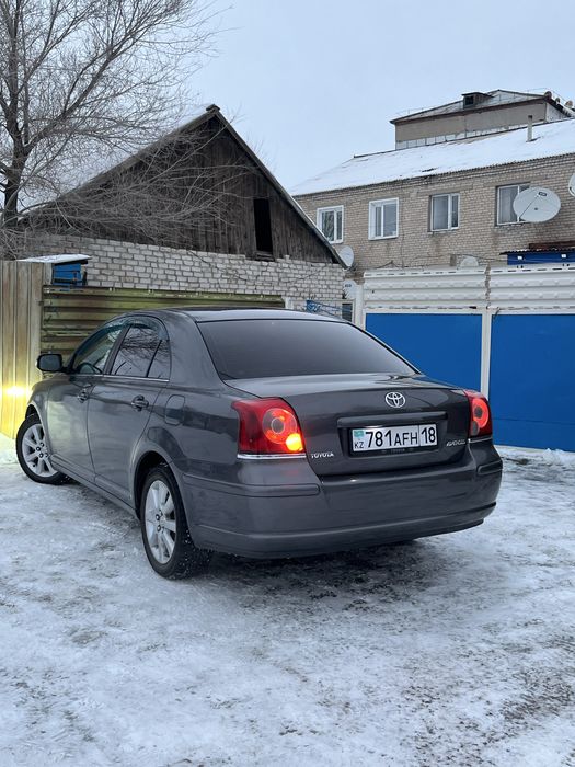 Тойота Авенсис Т25