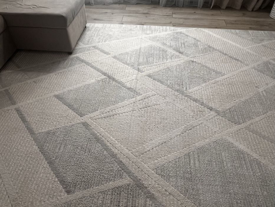 Продам ковер 2,5 м х 4 м