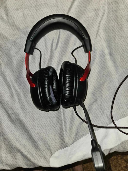 Casti HyperX Cloud3