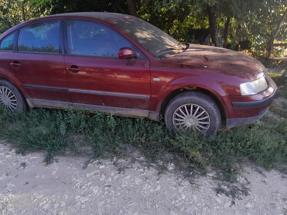 Se vinde Passat 1.6 benzina și GPL