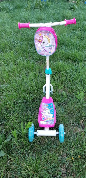 Vand trotineta fetite