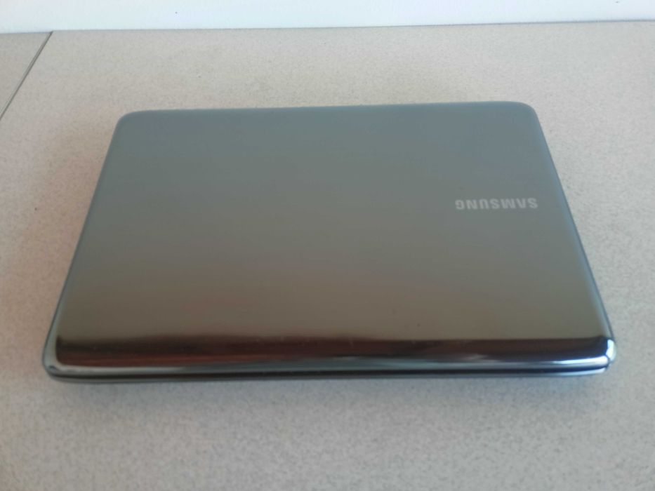 Laptop Samsung R540 display 15,6 ram 6gb I3-M380 hdd 500gb
