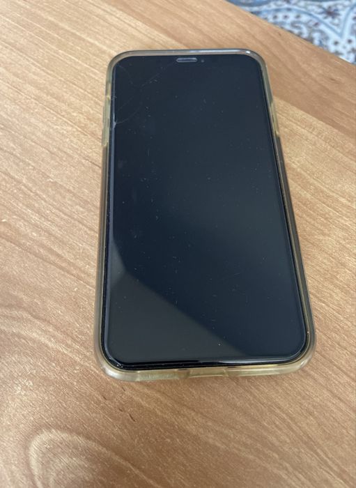 Продам Iphone XR