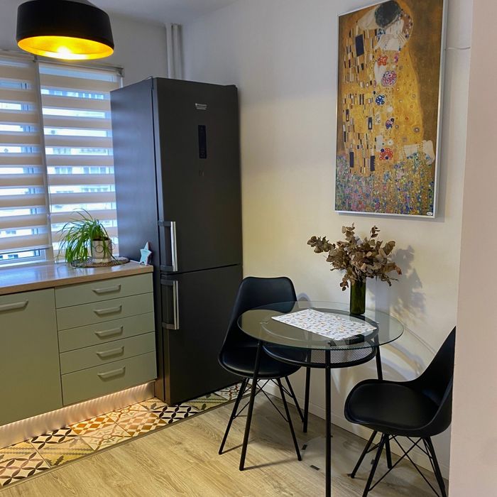 Apartament 3 camere Dristor, metrou 2 min, renovat si mobilat