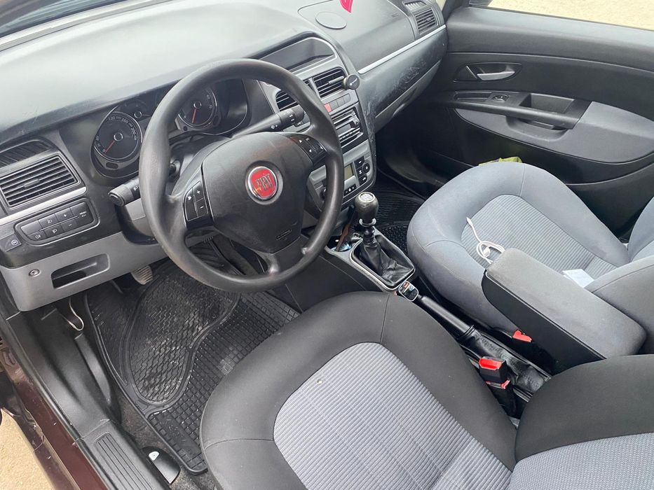 Vand Fiat Linea 2012 1.4 gpl